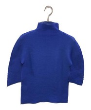 me ISSEY MIYAKE Haut Plissé