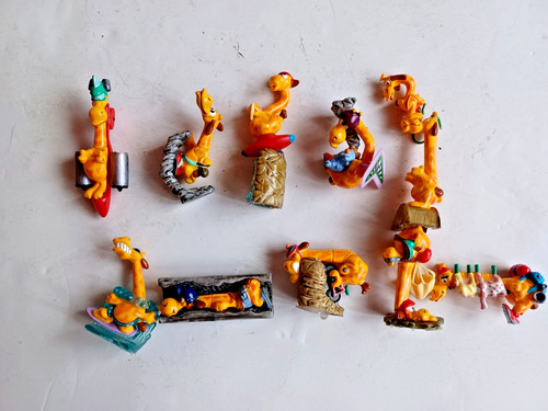 Lot figurines kinder les - de,
