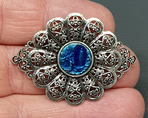 Belle broche religieuse vierge