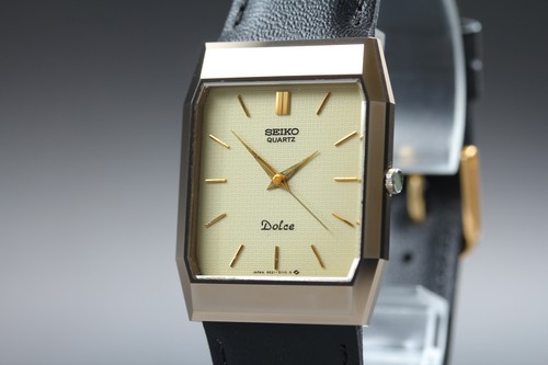 Presque comme neuve montre - comme,