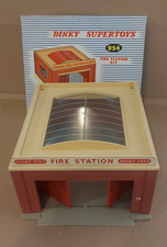 Garage Dinky Toys " Fire