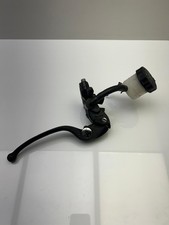 Maitre cylindre de frein avant