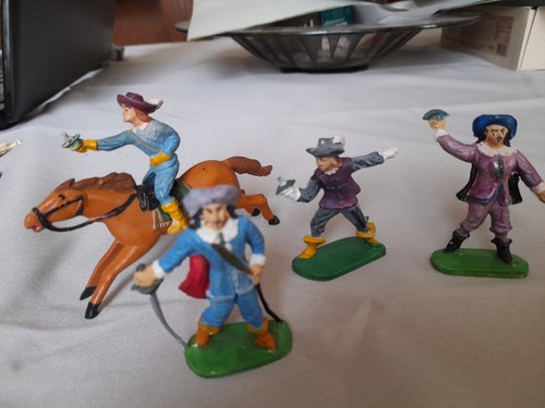 Lot mousquetaires cyrnos - lot,