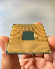 AMD Ryzen 7 3700X 8 Coeurs 3,6GHz Processeur (100-100000071BOX)