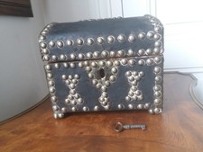 Ancien petit coffret à bijoux