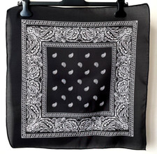 Superbe Bandana Foulard carré