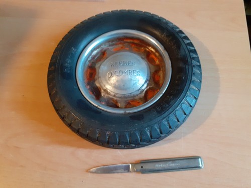 Ancien cendrier pneu canif - cendrier,