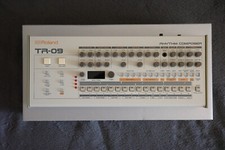 Roland TR-09 + Deck-Saver +