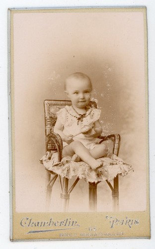 Cdv photo child a - photo,, wicker