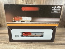 Marklin Z Scale 8860 Santa Fe F7 Diesel Locomotive
