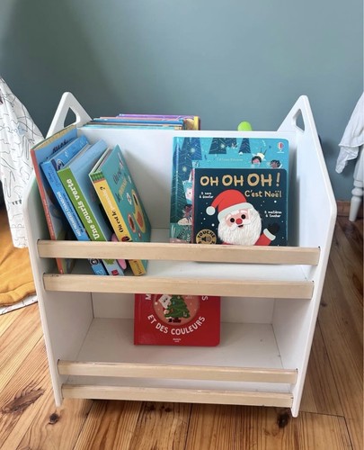 Bibliothèque enfant basse - , 2