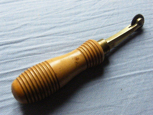 Outil cordonnier roulette - outil,