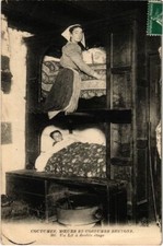 CPA One Double Storey Bed - Breton Customs and Costumes - Folklore (1033470)