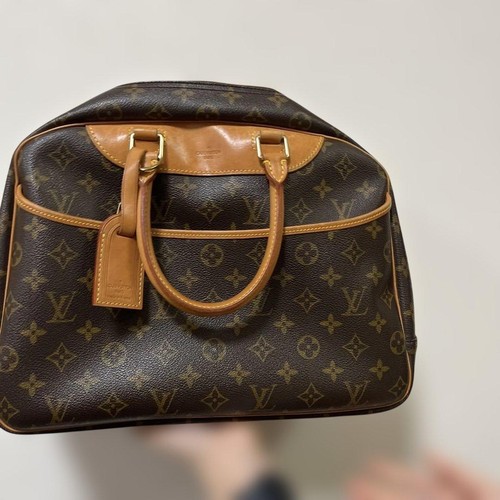 Louis vuitton monogram - vuitton, canvas