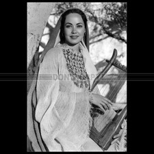 Photo F.014314 BETTA ST. JOHN