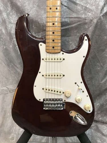 Stratocaster 1979 - (fender),