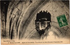 CPA Mailly le Camp Eglise Trou fait par un obus allemand (1426666)