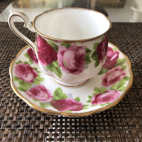 Royal albert porcelaine os - royal, À