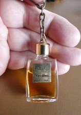 Ancien porte clé Flacon verre