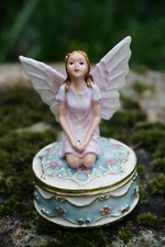 8062  MIGNONNE  BOITE  FIGURINE  STATUETTE FEE  ELFE  HEROIC FANTASY DERNIER