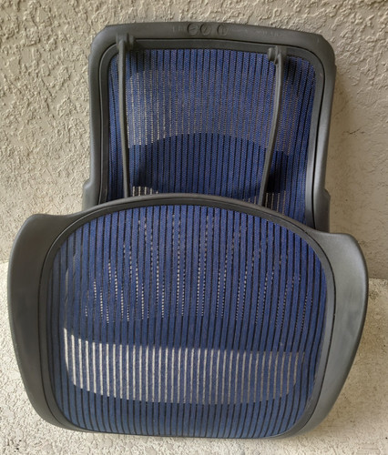 Herman miller aeron mesh chair - mesh,