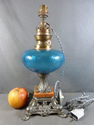 Ancienne lampe pétrole en - lampe, à