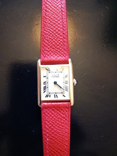 Montre cartier tank - cartier, must