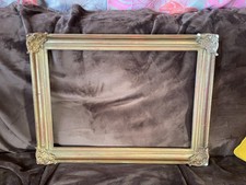 cadre ancien en bois stuc en