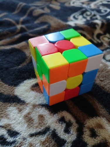 Rubik cube 3x3x3 pièces - rubik's,