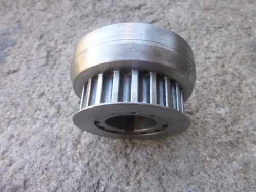 Pignon distribution moteur - pignon,