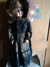 Très belle poupée ancienne