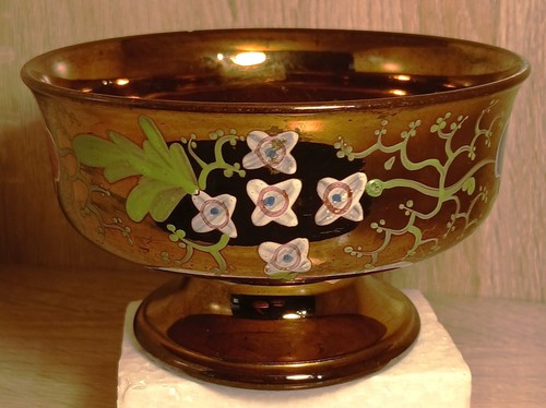Petite coupe staffordshire
