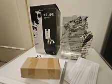 L'ouvre-boîte électrique de Krups facilite à l'extrême l'ouverture et l'affûtage