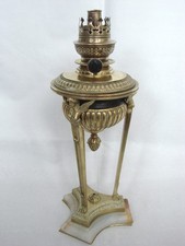 lampe a petrole athénienne de style empire