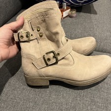 Nero giardini  Made In Italy