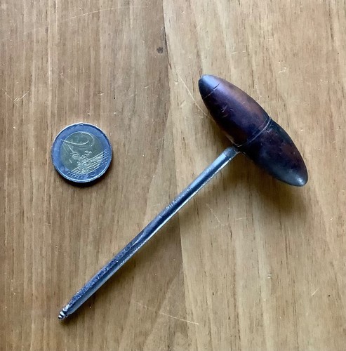 Outils anciens belle - anciens,, petite