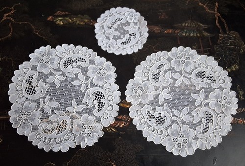 Lot anciens napperons - 3,