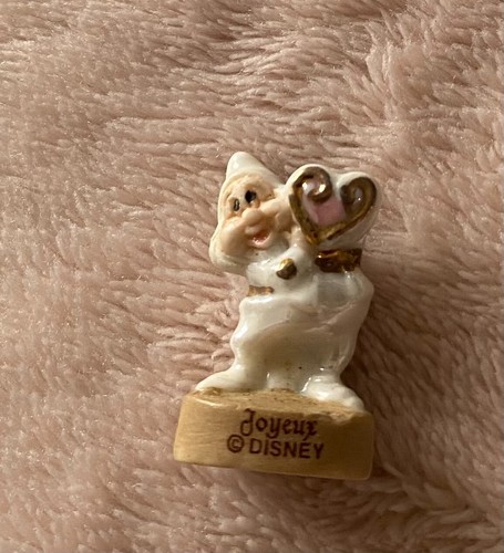 Feve disney jaune - ,