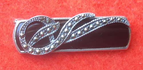 Petite broche vintage - , en