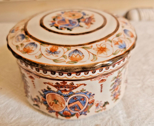 Ancienne bonbonniere boite - ,