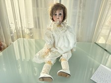 Ancienne poupée de collection tête porcelaine 73 cm. État voir photos.