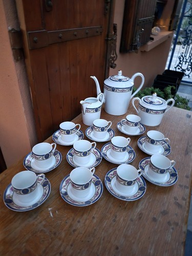 Service café porcelaine - à,