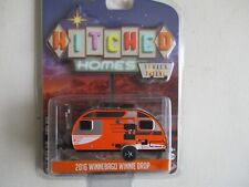 MINIATURE CARAVANE 2016 WINNEBAGO WINNIE DROP1/64  3 INCHIES GREENLIGHT GULF