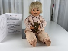 Poupée d'artiste Debra Nagel