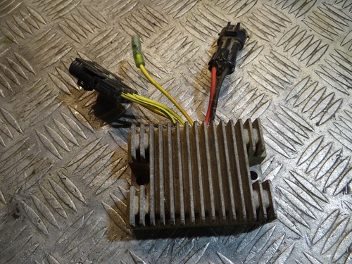 Regulateur tension quad - regulateur, de