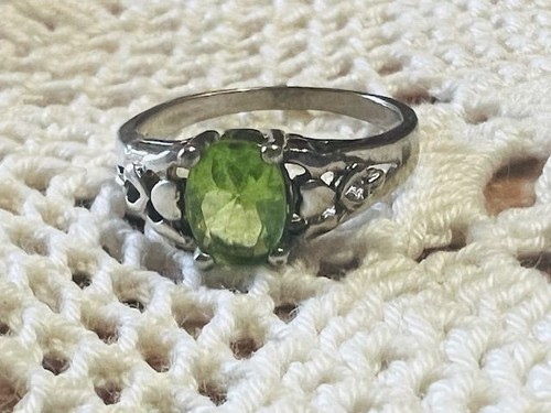 Bague ancienne sertie pierre