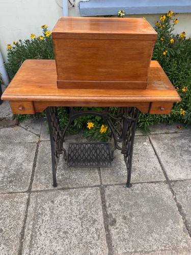 Ancienne machine coudre - ancienne, a