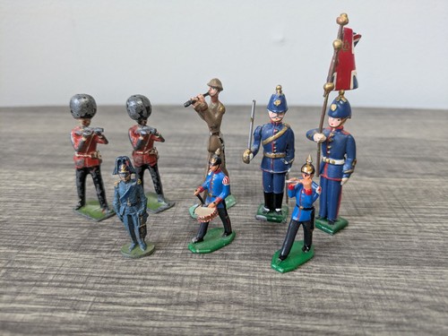Lot vintage metal toy - of,