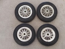 Lot 4 roues pour avion