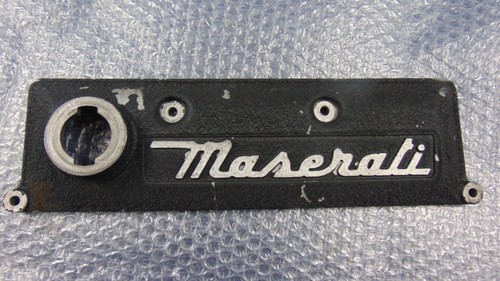 Couverture poussoirs maserati - couverture,